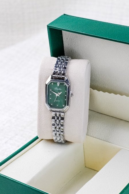 ساعات ناعمة ومميزة